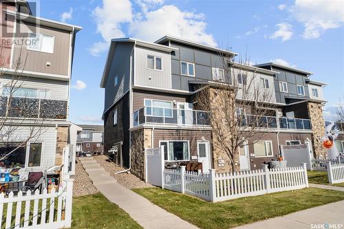 307 225 Hassard Close, Saskatoon, SK - Outdoor With Facade