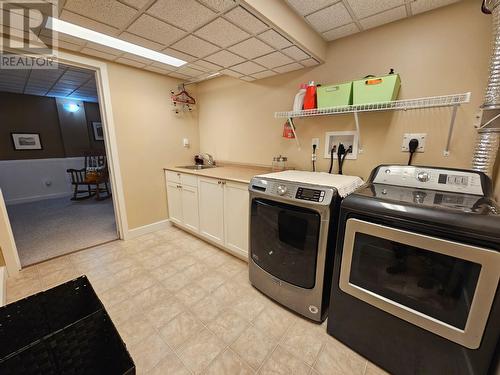 4705 46 Street, Chetwynd, BC - Indoor Photo Showing Laundry Room