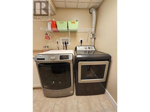 4705 46 Street, Chetwynd, BC - Indoor Photo Showing Laundry Room