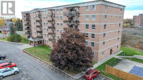 203 - 745 Davis Drive, Kingston (East Gardiners Rd), ON - Outdoor