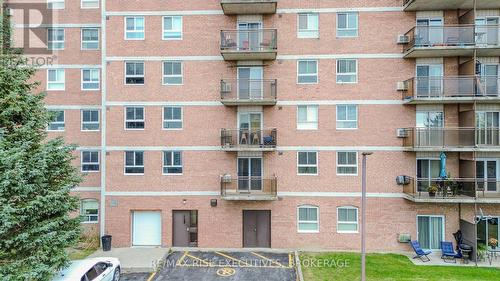 203 - 745 Davis Drive, Kingston (East Gardiners Rd), ON - Outdoor