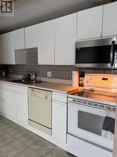 181 Preston Street, Timmins (Timmins South - West), ON - Indoor Photo Showing Kitchen