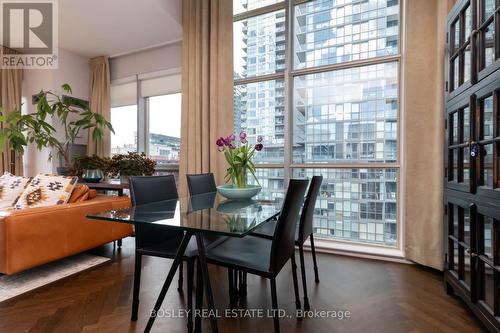 Ph15 - 36 Blue Jays Way, Toronto, ON - Indoor Photo Showing Dining Room