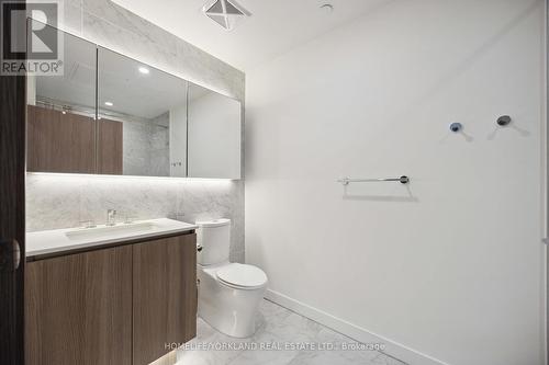 4205 - 17 Bathurst Street, Toronto, ON - Indoor Photo Showing Bathroom