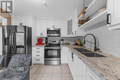 1226 Middlebury Avenue, Oshawa, ON - Indoor Photo Showing Kitchen With Stainless Steel Kitchen With Double Sink With Upgraded Kitchen