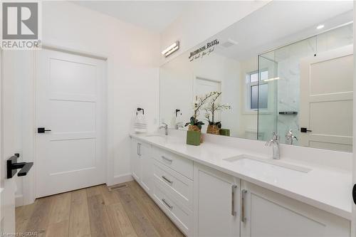 38 Faith Drive, Drayton, ON - Indoor Photo Showing Bathroom