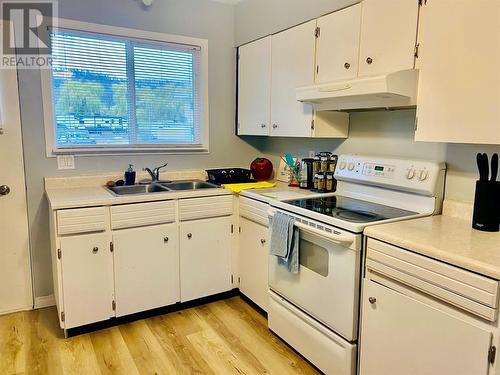 825 Hill Street Unit# 312, Ashcroft, BC - Indoor Photo Showing Kitchen With Double Sink