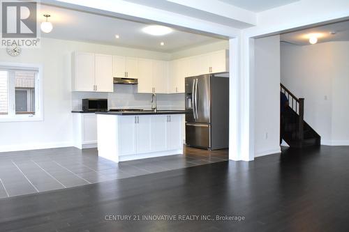 1310 Stevens Road, Innisfil, ON - Indoor Photo Showing Kitchen