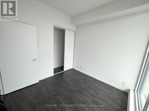 2502 - 1000 Portage Parkway, Vaughan, ON - Indoor Photo Showing Other Room