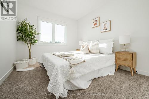 5 - 41 Fieldstone Lane, Centre Wellington, ON - Indoor Photo Showing Bedroom