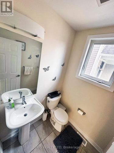 312 Forks Road, Welland, ON - Indoor Photo Showing Bathroom