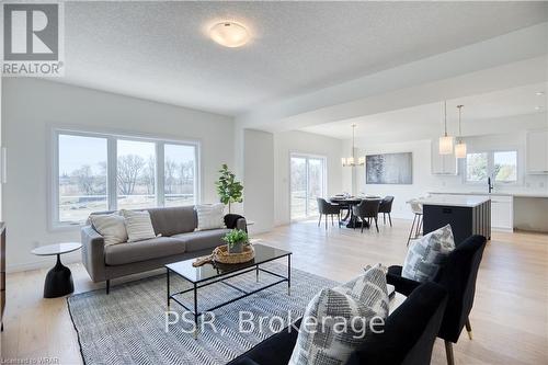 Lot 24 205 Dempsey Drive, Stratford, ON - Indoor Photo Showing Living Room