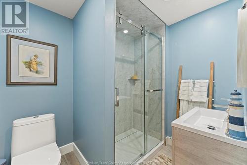 507 Gold Coast, Amherstburg, ON - Indoor Photo Showing Bathroom