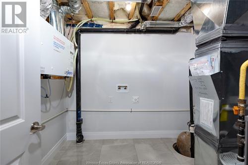 2435 Roxborough, Windsor, ON - Indoor Photo Showing Basement