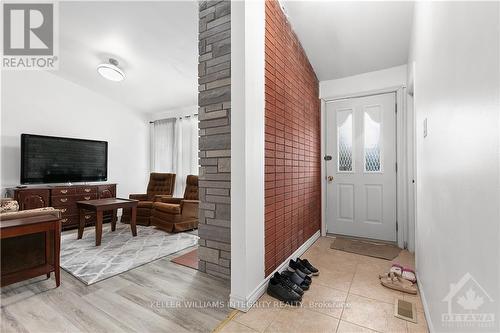 935 Goren Avenue, Ottawa, ON - Indoor Photo Showing Other Room