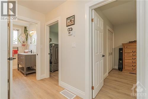 343 Harry Street, Renfrew, ON - Indoor Photo Showing Other Room