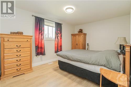 343 Harry Street, Renfrew, ON - Indoor Photo Showing Bedroom