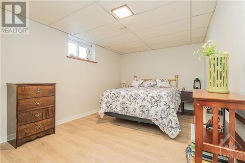 343 Harry Street, Renfrew, ON - Indoor Photo Showing Bedroom