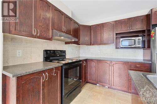 238 Serena Way, Ottawa, ON - Indoor Photo Showing Kitchen