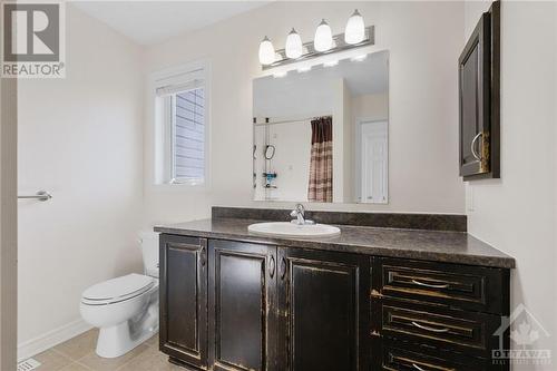 238 Serena Way, Ottawa, ON - Indoor Photo Showing Bathroom