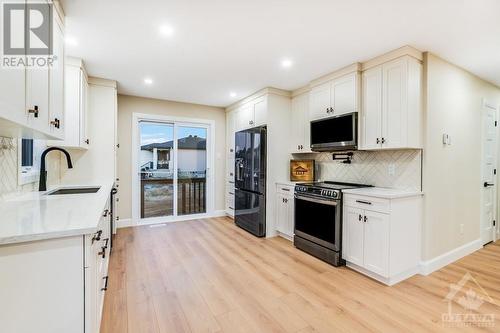 136 Giroux Street, Limoges, ON - Indoor Photo Showing Kitchen