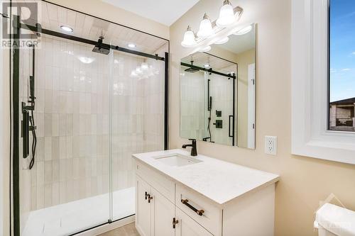 136 Giroux Street, Limoges, ON - Indoor Photo Showing Bathroom