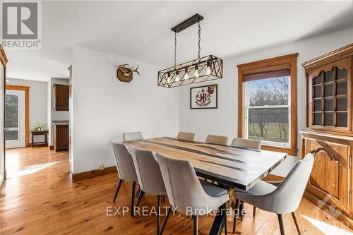 20122 Beaupre Road, South Glengarry, ON - Indoor Photo Showing Dining Room