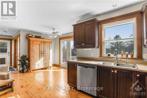 20122 Beaupre Road, South Glengarry, ON - Indoor Photo Showing Kitchen With Double Sink