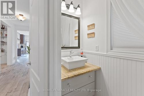 56 Tiana Court, Vaughan, ON -  Photo Showing Bathroom