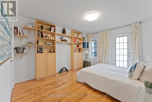 56 Tiana Court, Vaughan, ON - Indoor Photo Showing Bedroom