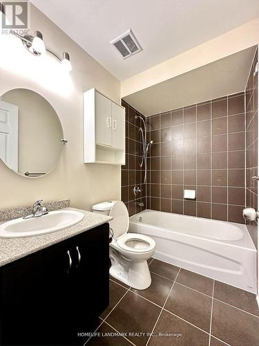 28 Beehive Lane, Markham, ON - Indoor Photo Showing Bathroom