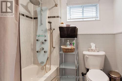 17 Edilou Drive, Toronto, ON - Indoor Photo Showing Bathroom