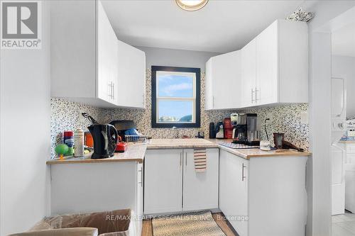 4113 Martin Road, Lincoln, ON - Indoor Photo Showing Kitchen