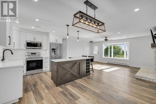 3154 Smith Creek Road, West Kelowna, BC - Indoor Photo Showing Kitchen With Stainless Steel Kitchen With Upgraded Kitchen