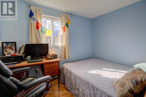 1097 Pinewood Crescent, Kingston (City Northwest), ON - Indoor Photo Showing Bedroom