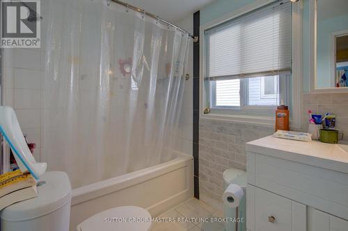 1097 Pinewood Crescent, Kingston (City Northwest), ON - Indoor Photo Showing Bathroom