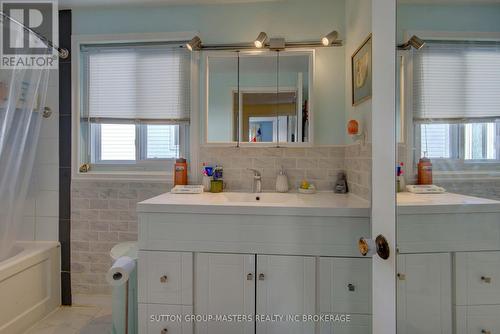 1097 Pinewood Crescent, Kingston (City Northwest), ON - Indoor Photo Showing Bathroom