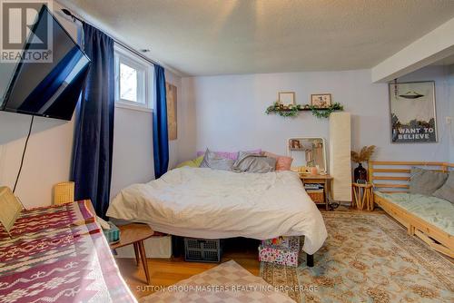 1097 Pinewood Crescent, Kingston (City Northwest), ON - Indoor Photo Showing Bedroom