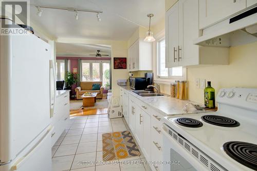 1097 Pinewood Crescent, Kingston (City Northwest), ON - Indoor Photo Showing Kitchen With Double Sink