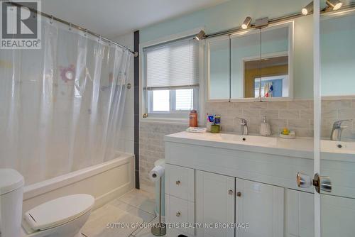 1097 Pinewood Crescent, Kingston (City Northwest), ON - Indoor Photo Showing Bathroom