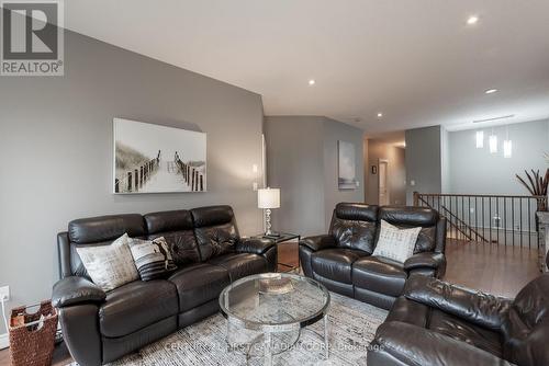 22 - 1630 Bayswater Crescent, London, ON - Indoor Photo Showing Living Room