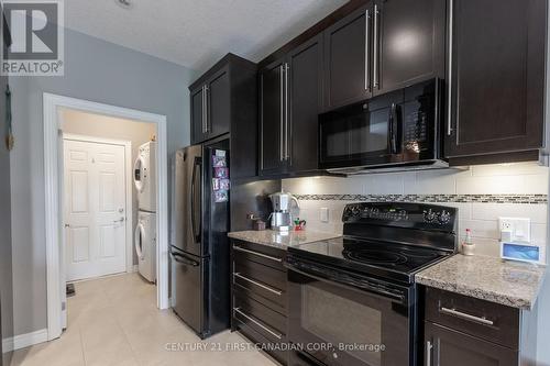 22 - 1630 Bayswater Crescent, London, ON - Indoor Photo Showing Kitchen