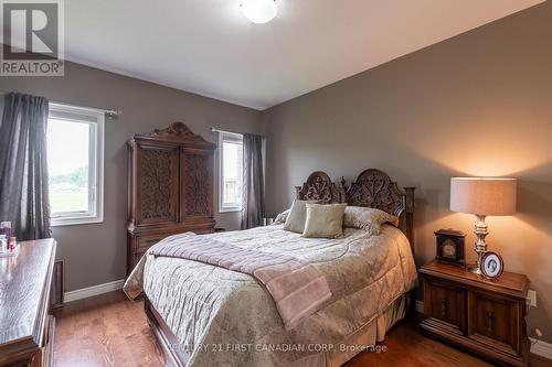 22 - 1630 Bayswater Crescent, London, ON - Indoor Photo Showing Bedroom