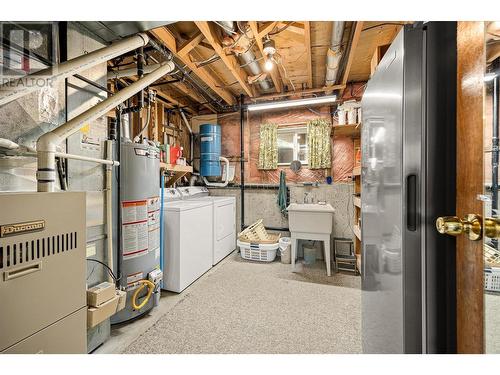 3641 Weston Road, Kelowna, BC - Indoor Photo Showing Basement