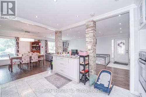 60 Manorglen Crescent, Toronto, ON - Indoor