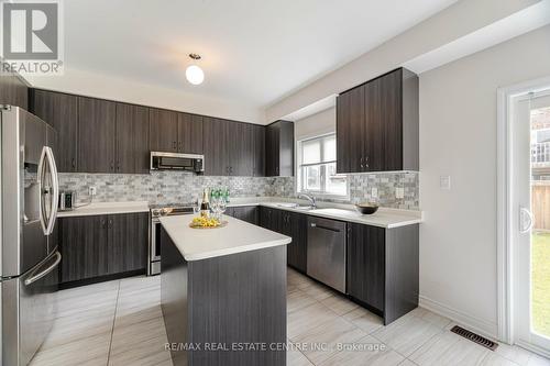 1304 Harrington Street, Innisfil, ON - Indoor Photo Showing Kitchen With Upgraded Kitchen