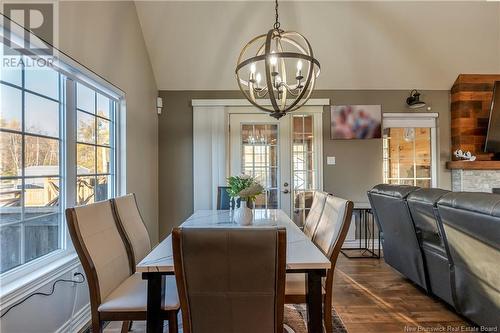 733 Chartersville, Dieppe, NB - Indoor Photo Showing Dining Room