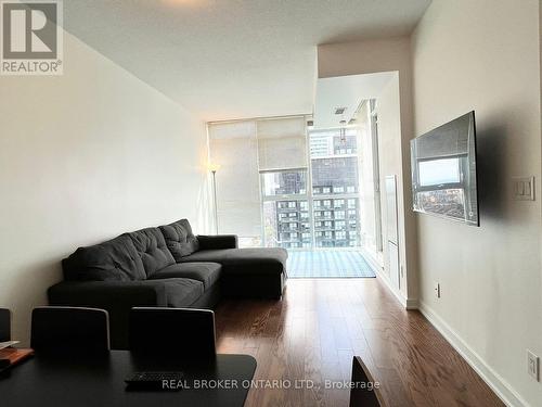 4403 - 4070 Confederation Parkway, Mississauga, ON - Indoor Photo Showing Living Room