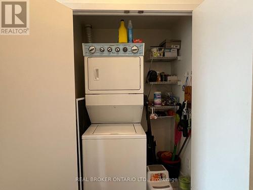 4403 - 4070 Confederation Parkway, Mississauga, ON - Indoor Photo Showing Laundry Room