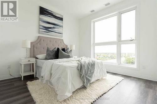 418 - 95 Dundas Street W, Oakville, ON - Indoor Photo Showing Bedroom